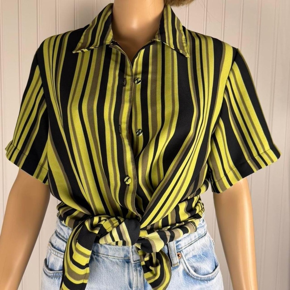 Vintage Courtenay striped button-up blouse medium